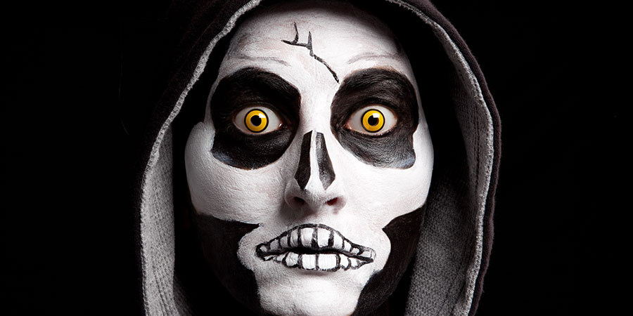 Are special effects contact lenses safe?