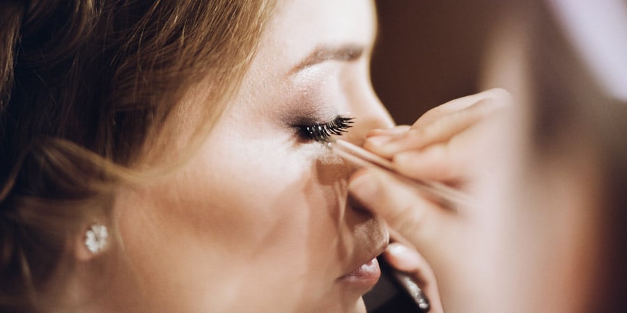 Keep Your Eyes Healthy with These Eye Makeup Dos and Don’ts