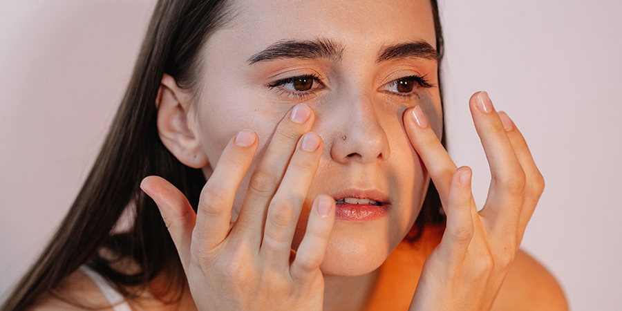 Are Your Contacts Suddenly Bothering You? There’s A Good Reason