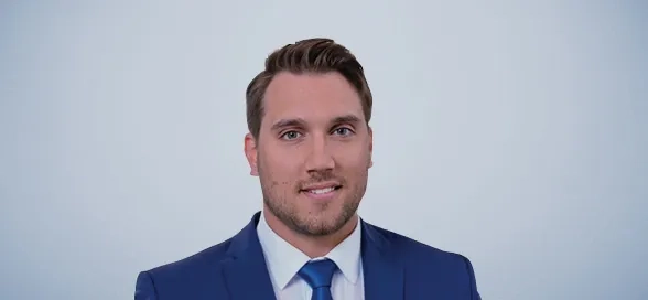 Dr Dustin Curts